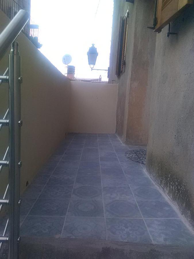 Charmant petit studio refait à neuf Calenzana Exterior foto